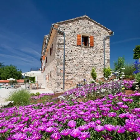 Sleeps 17 With Pool Air Con And Wifi Villa Boskari