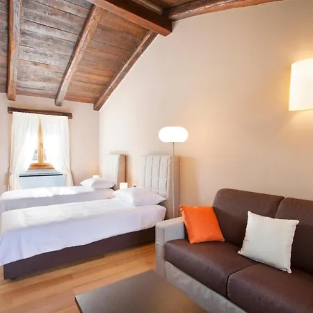 Sleeps 17 With Pool Air Con And Wifi Villa Boskari